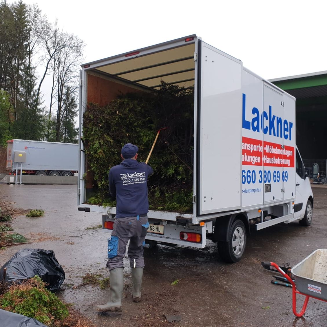 Lackner Kleintransporte Hausbetreuung